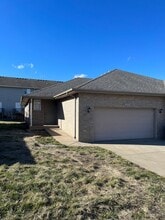 Building Photo - 5591-5593 N Brown Ln