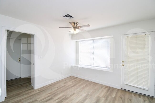 Building Photo - 8749 E Belleview St