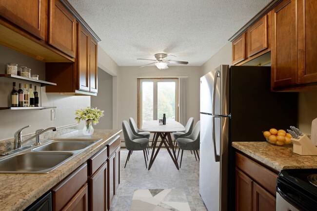 Building Photo - Parklawn Estates