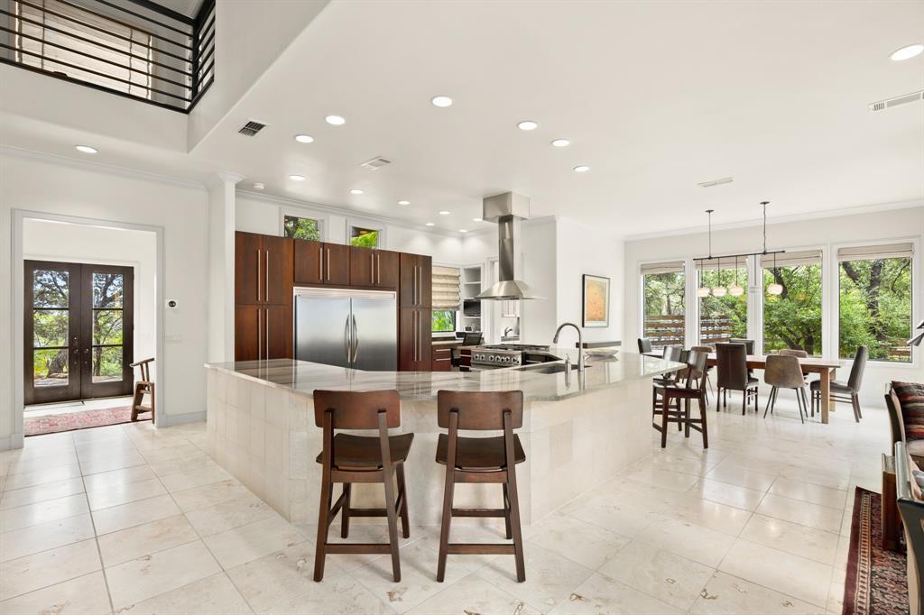 Foto principal - 9909 Lake Ridge Dr
