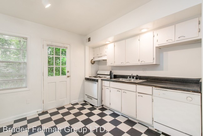 Foto del edificio - 109-121 Springdale St