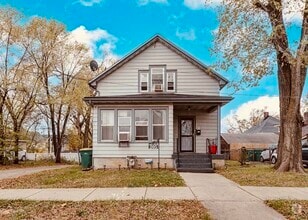Building Photo - 205 Rowell Ave