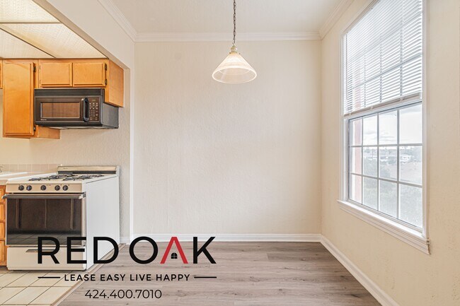 Foto del edificio - 5640 1/4 Franklin Ave-403