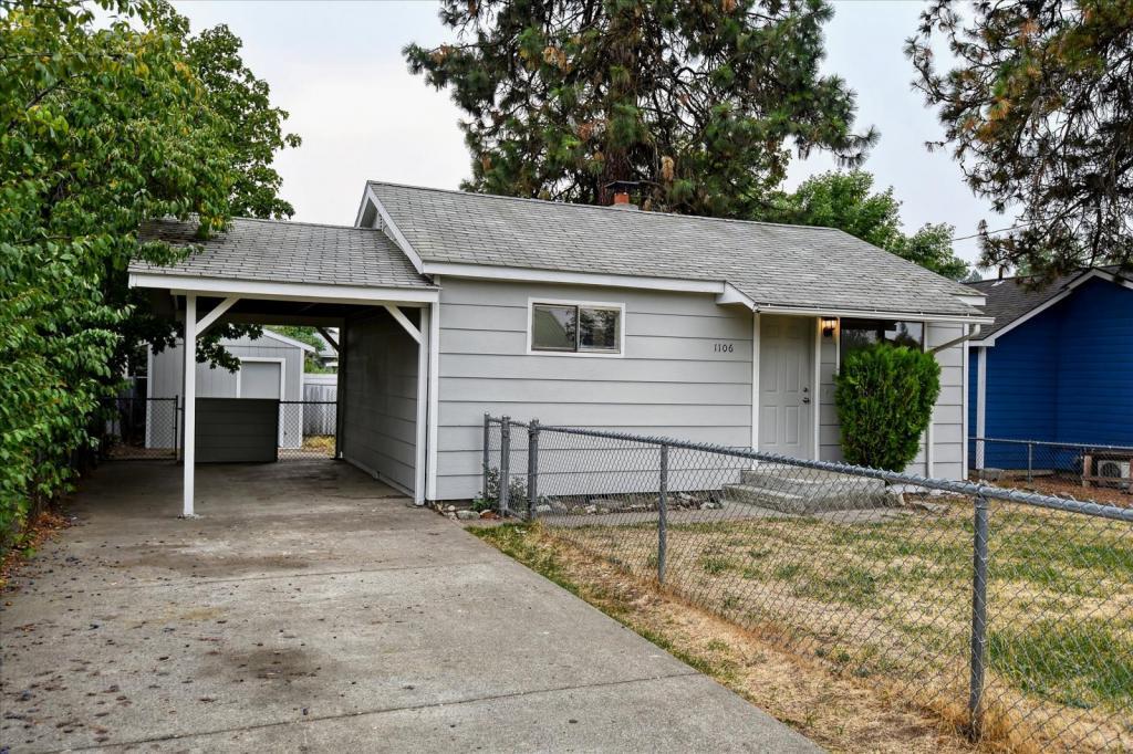 Primary Photo - 1106 E Stiner Ave