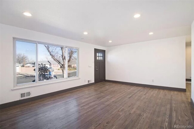 Foto del edificio - 14198 E 27th Ave