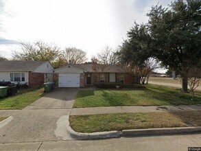 Building Photo - 5201 Marks Cir