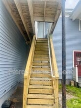 Building Photo - 120 Wakefield St