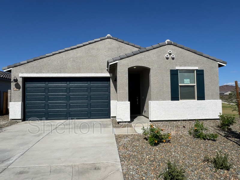 Foto principal - 15874 W Gray Fox Trl