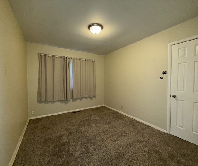 Building Photo - 6215 Independence St