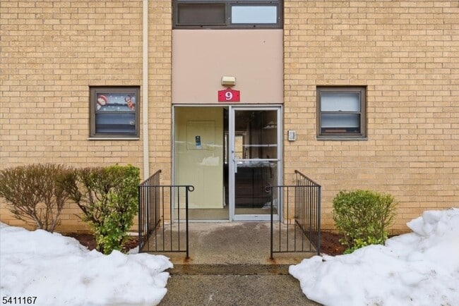 Foto del edificio - 401 US-22