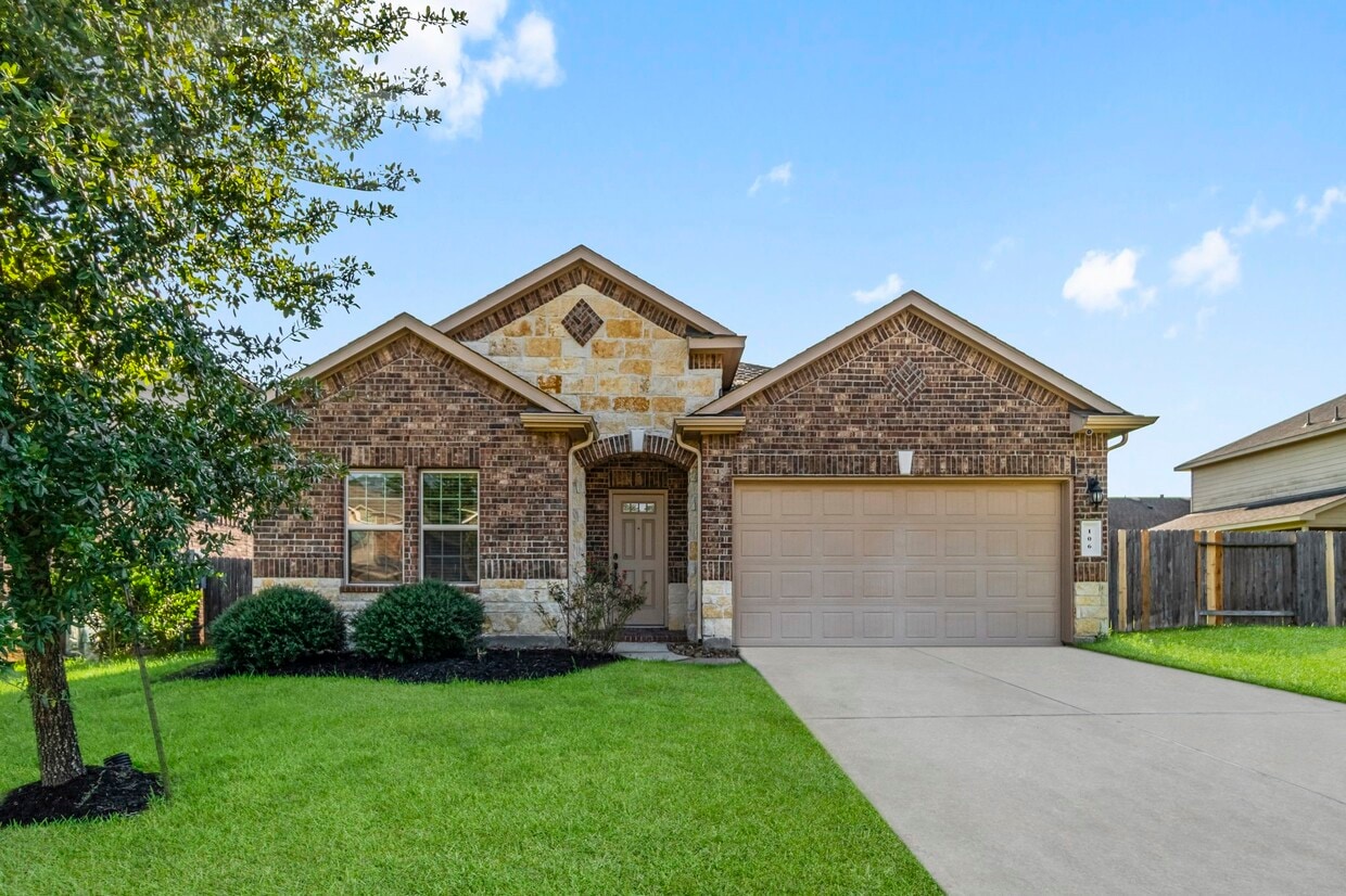 Primary Photo - 106 Meadow Mill Dr