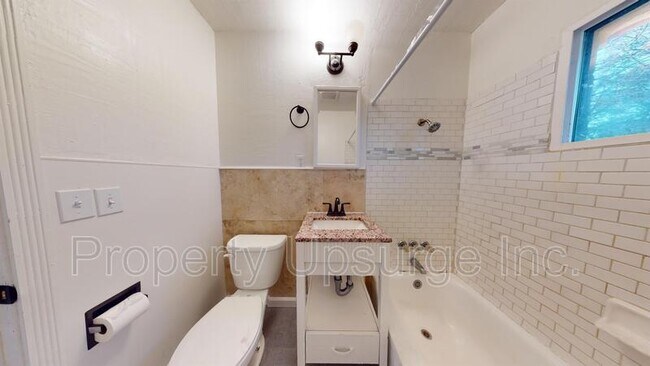 Foto del edificio - 2414 Marlene Ave