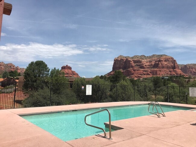 Building Photo - HOUSE - FIRECLIFF -  COMMUNITY POOL