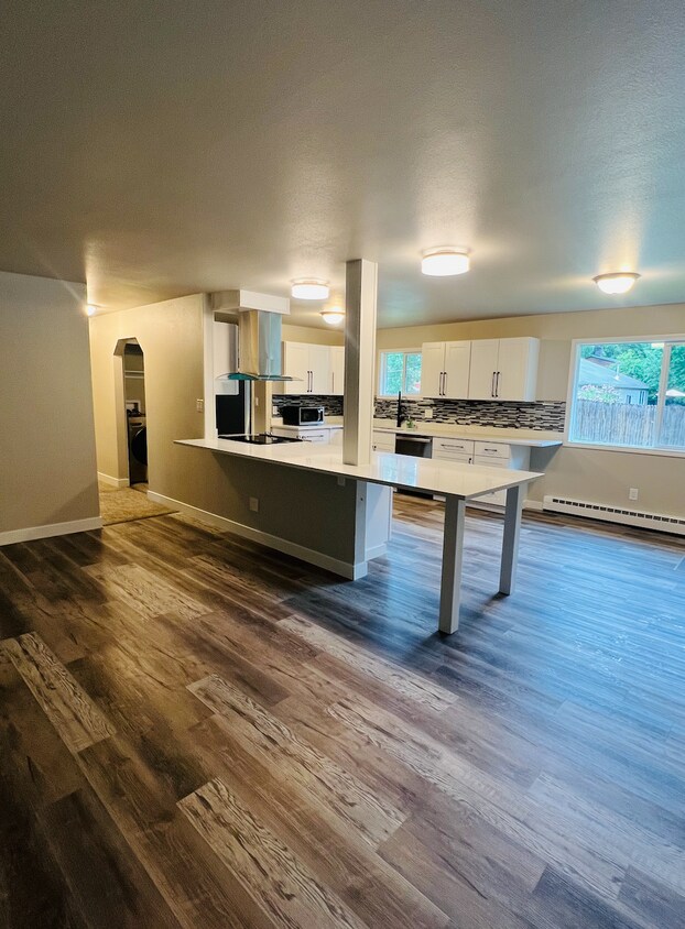 Foto principal - 1209 Ramona St