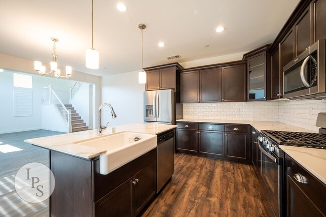 Building Photo - Fresno Westside Home, 4BR/3BA, Built 2019 ...
