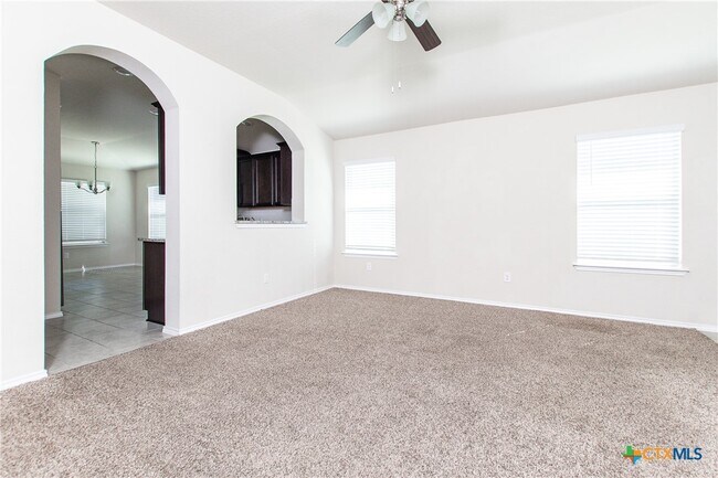 Foto del edificio - 2505 Creekside Hills Blvd