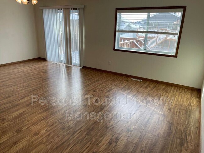 Foto del edificio - 2480 5th St W