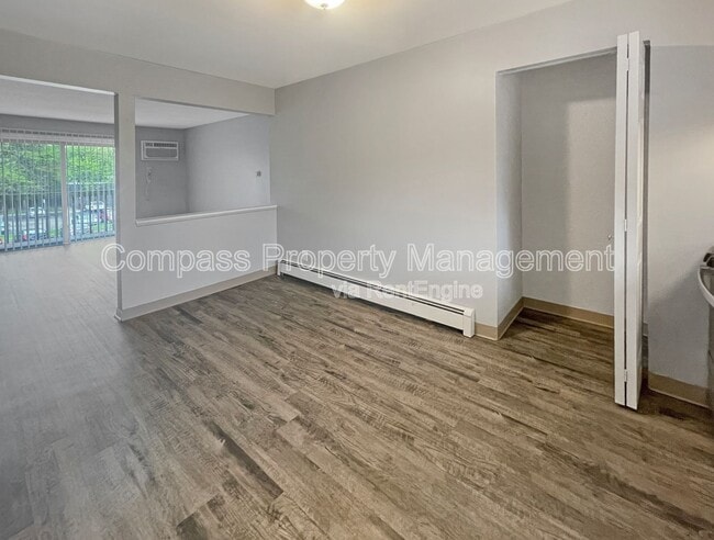 Building Photo - 2422 36th St SW