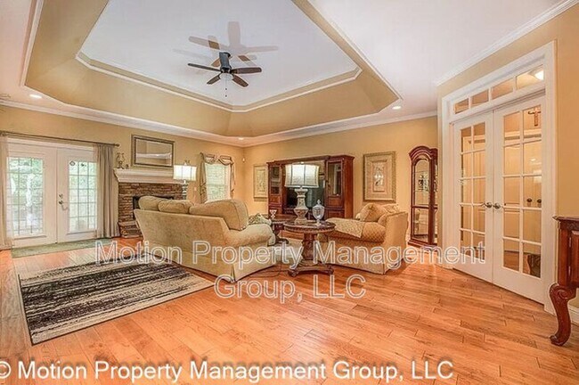Building Photo - 682 E Mourning Dove Ct