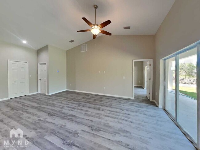 Foto del edificio - 1862 Franklin Ln