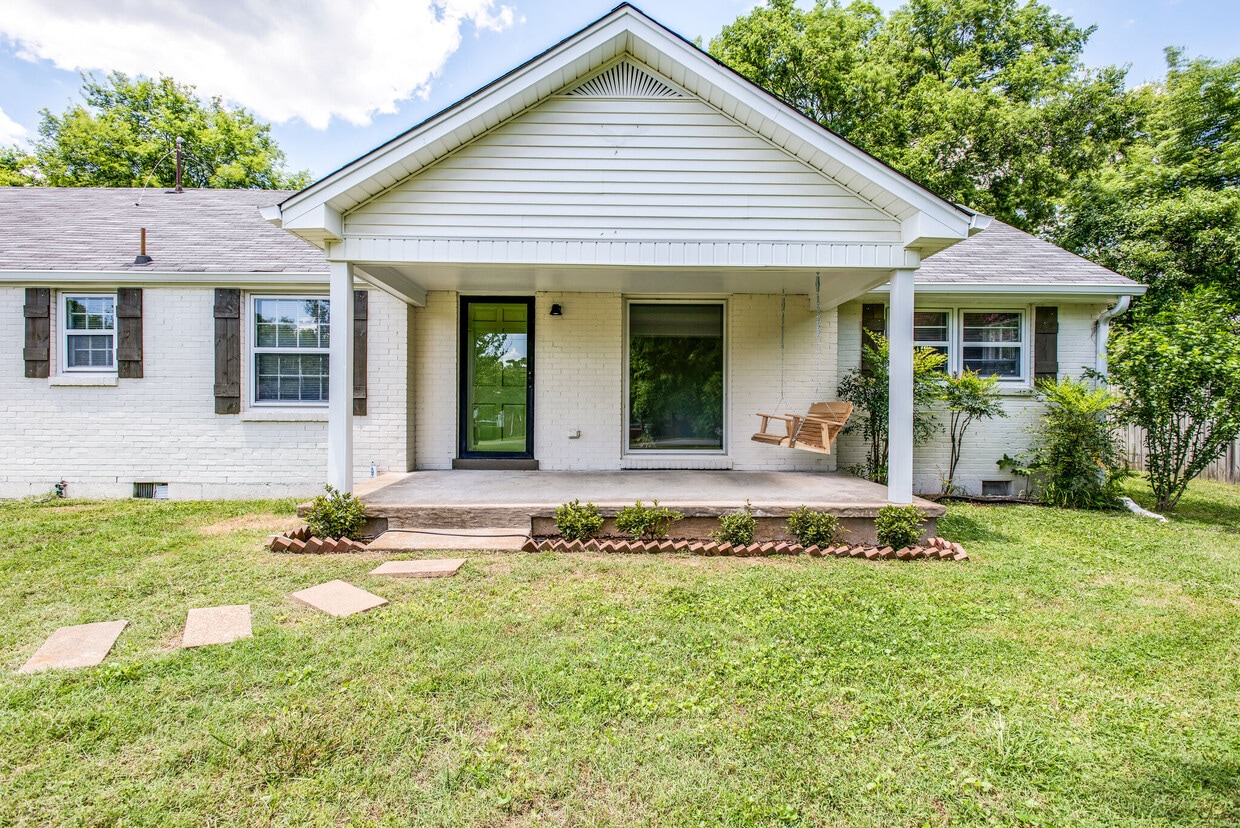 204 Ridgeway Dr, Nashville, TN 37214 House Rental in Nashville, TN