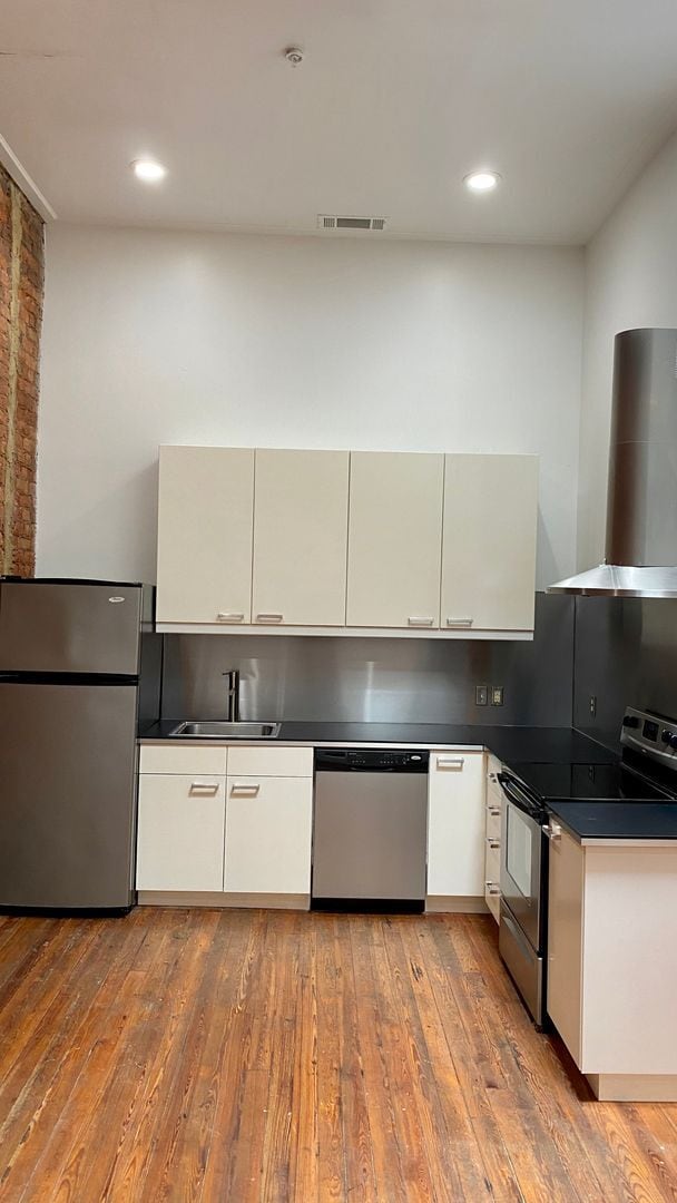 Photo - 829 S Railroad Ave Apartment