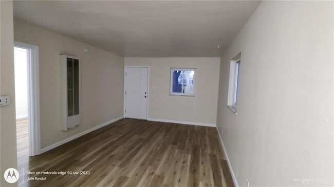 Foto del edificio - 722 Morse Ave