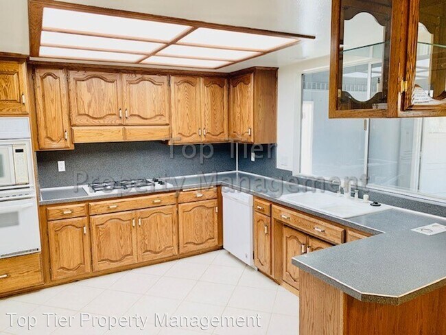 Building Photo - 3 br, 2 bath House - 4023 Via Serra