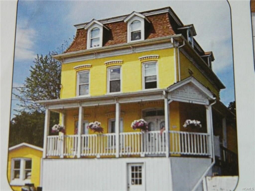 50 S Montgomery St, Walden, NY 12586 Apartments in Walden, NY