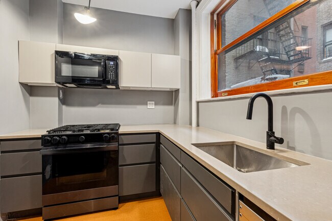 Foto del edificio - 527 W 110th St