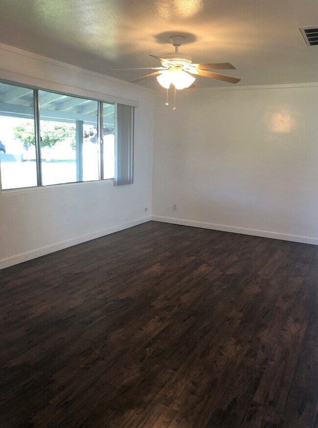 Foto del edificio - Cute 2 Bedroom Duplex Apartment in Chandler