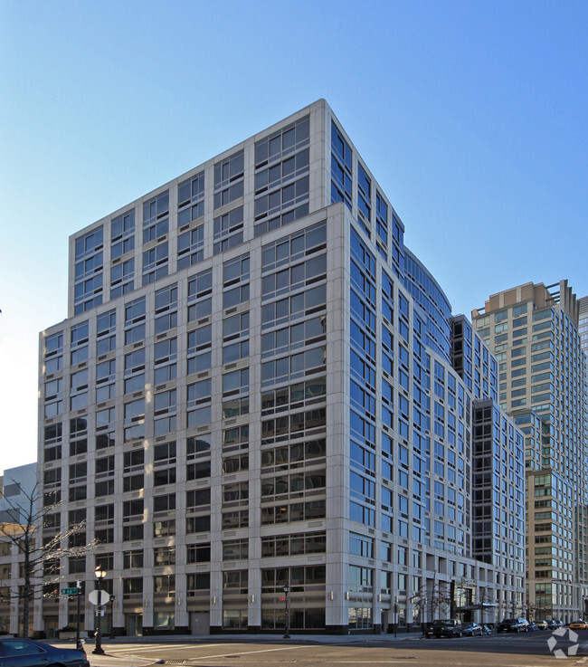 Building Photo - 120 Riverside Boulevard