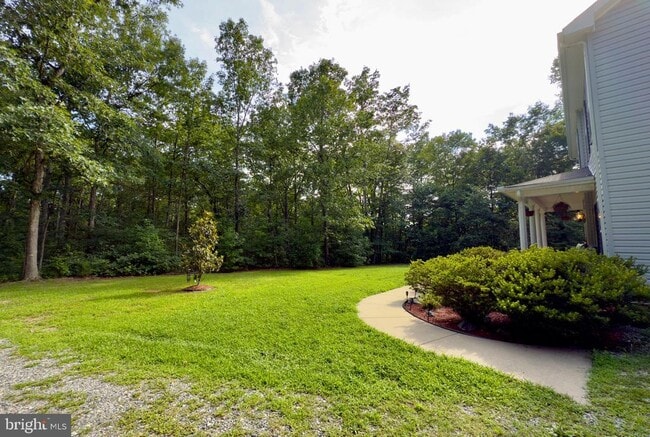 Building Photo - 864 Ridgemont Dr