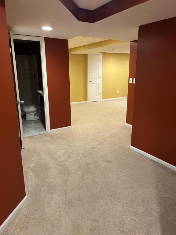 Foto del edificio - 5825 Crescent Ridge Dr