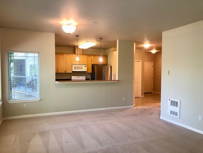 Foto del edificio - 1Bd/1.5Ba Kenmore Condo