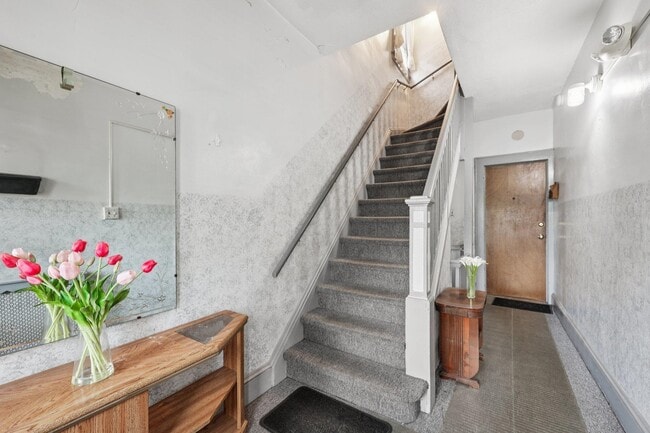 Foto del edificio - 153 Banta Ave