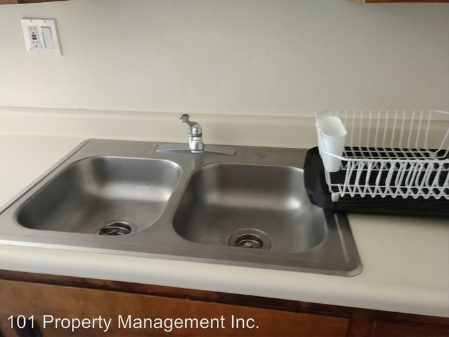 Building Photo - 110 Washington Ct