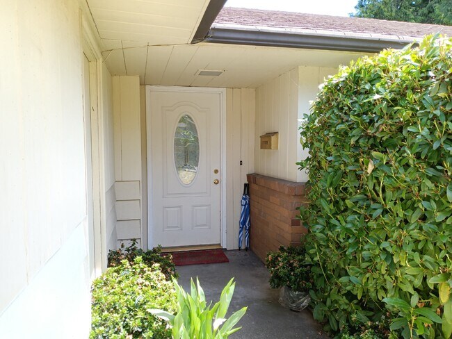 Building Photo - 4036 92nd Ave SE