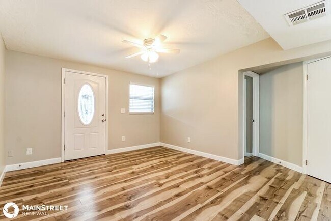 Foto del edificio - 1201 E Camellia Dr, Brandon, FL 33510