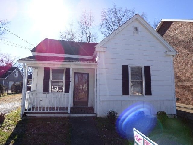 Building Photo - 322 E Bell St