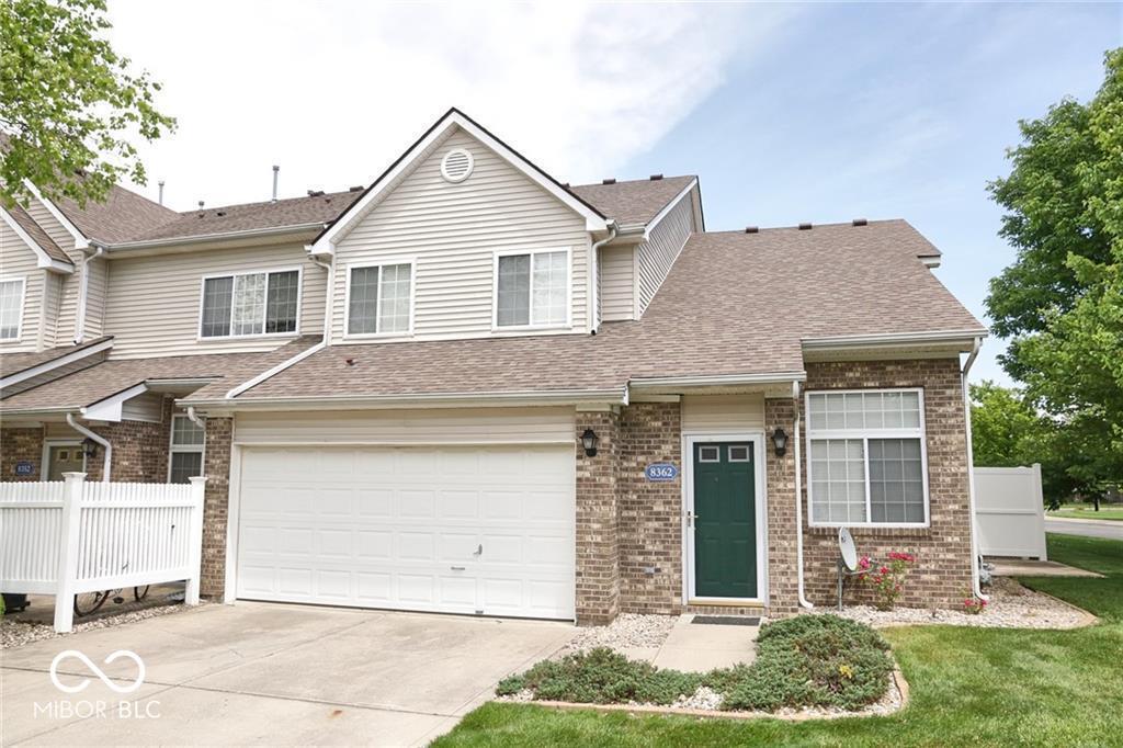 Primary Photo - 8362 Enclave Blvd