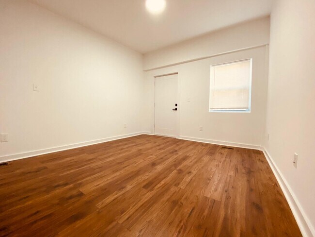 Foto del edificio - 2727 Huntingdon Ave