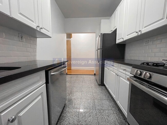 Foto del edificio - 664 W 163rd St