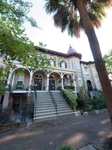 Primary Photo - 304 E Huntingdon St