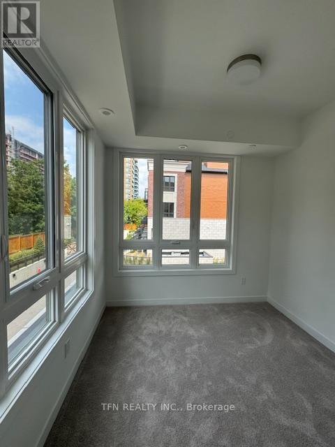 Photo du bâtiment - 4035 Hickory Dr