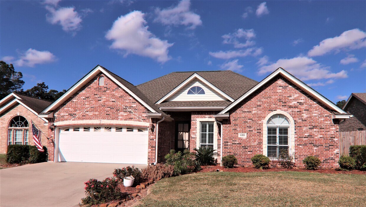 120 Emerald Dr, Lumberton, TX 77657 House Rental in Lumberton, TX