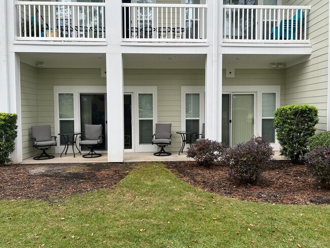 Foto del edificio - Winter Rental! Beautiful Two-bedroom, firs...
