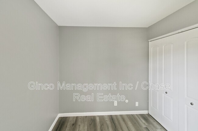 Building Photo - 164 Galewood Dr