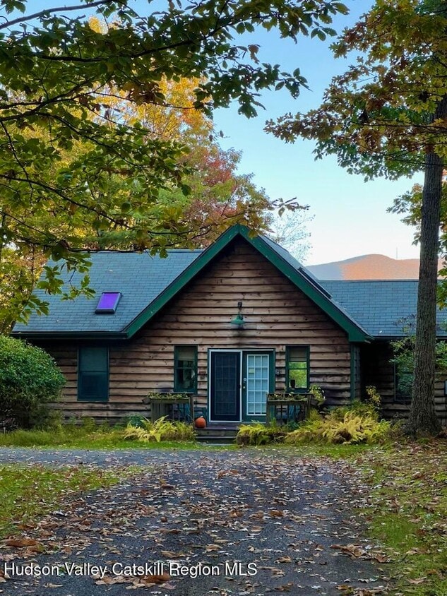 Foto principal - 38 Sunset Ridge Rd