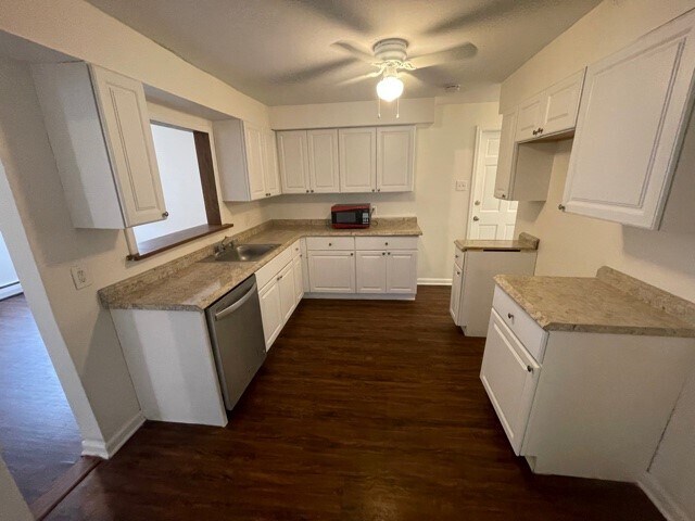 Building Photo - 92 Kail St